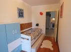 Luxuriöse 121 m2 große Wohnung in Petrovac mit maßgefertigter Einrichtung, Strandnähe