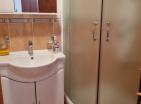 Sonnige 55 m2 Wohnung in Petrovac in Strandnähe, ideal zum Wohnen oder Mieten