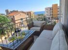 Luxus und Meerblick 54 m2 Wohnung in Petrovac mit Pool und Parkplatz