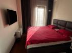 Luxuriöse 77 m2 große Wohnung am Meer in Budva mit modernen Annehmlichkeiten