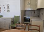 Moderne Wohnung mit Meerblick in Petrovac mit Garagenparkplatz
