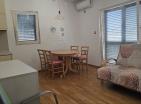 Moderne Wohnung mit Meerblick in Petrovac mit Garagenparkplatz