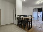 Neue voll möblierte 41 m2 Wohnung in Bečići, nur 250 m vom Meer entfernt