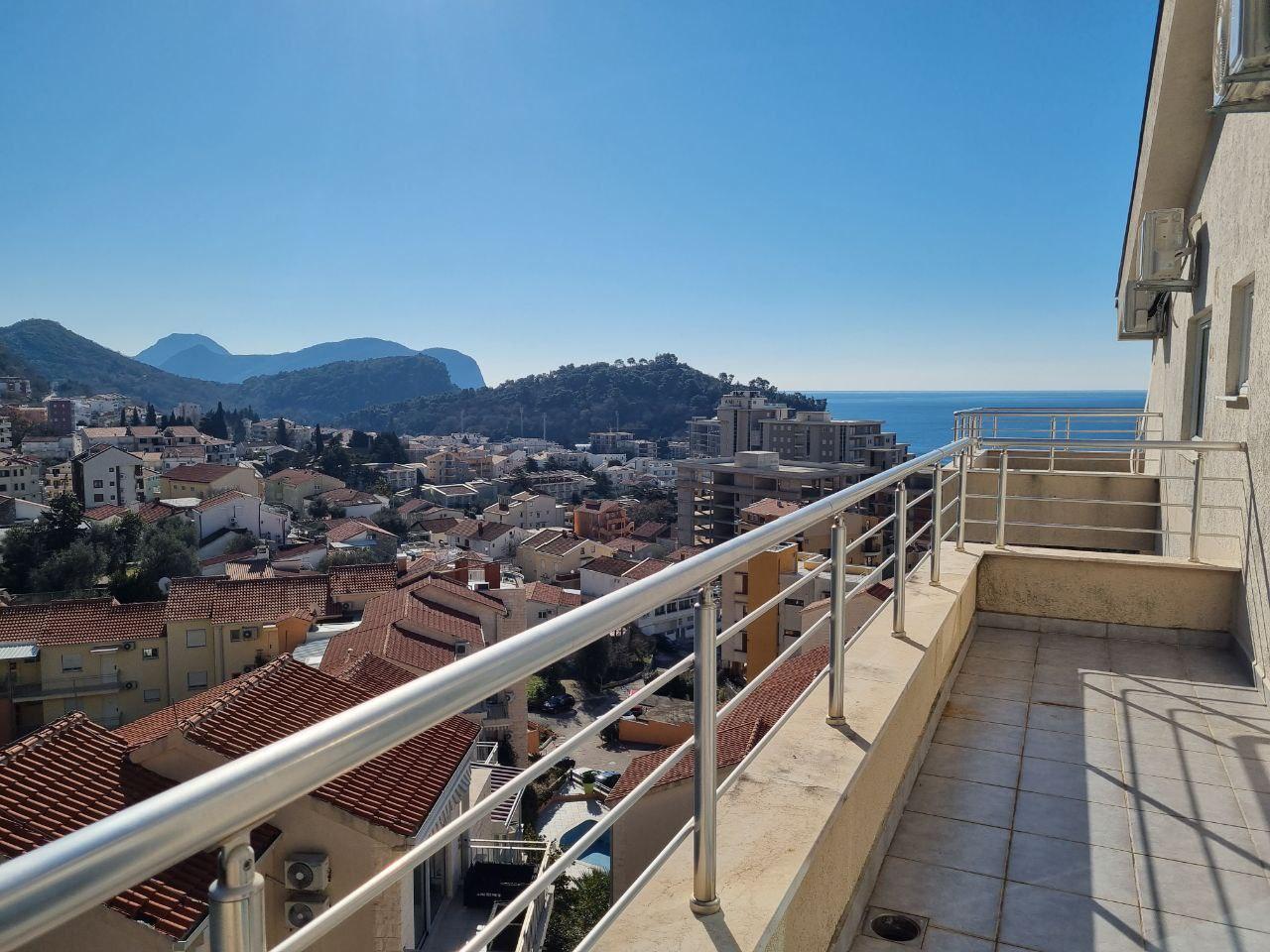 Luxuriöse 64 m2 große Wohnung in Petrovac mit Meerblick und Poolzugang