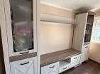 Luxuriöse 64 m2 große Wohnung in Petrovac mit Meerblick und Poolzugang
