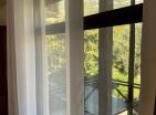 Atemberaubendes vierstöckiges 300 m2 großes Haus in Budva mit Meerblick