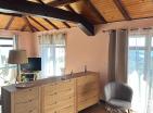 Atemberaubendes vierstöckiges 300 m2 großes Haus in Budva mit Meerblick