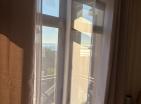 Atemberaubendes vierstöckiges 300 m2 großes Haus in Budva mit Meerblick