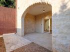Gemütliche 46 m2 Wohnung in Reževići mit 20 m2 privater Terrasse