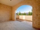 Gemütliche 46 m2 Wohnung in Reževići mit 20 m2 privater Terrasse