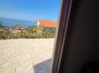 Luxuriöse 218 m lange Küstenvilla in Blizikuće mit Panoramablick und modernen Annehmlichkeiten