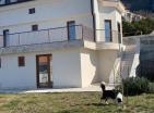 Luxuriöse 218 m lange Küstenvilla in Blizikuće mit Panoramablick und modernen Annehmlichkeiten