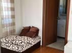 Atemberaubender Meerblick 124m2 Wohnung in Budva mit zwei Terrassen