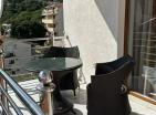 Atemberaubender Meerblick 124m2 Wohnung in Budva mit zwei Terrassen