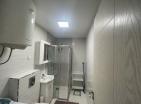 Große, moderne und voll möblierte 89 m2 Wohnung in Bečići mit Garage für 2 Autos