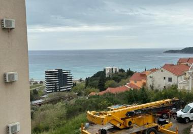 Meerblick 42m2 Wohnung in Bečići, modernes Wohnen 500m vom Strand entfernt