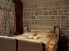 Historische Villa am Meer in Kamenari mit modernem Luxus und Privatstrand
