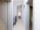 Neue luxuriöse umweltfreundliche 234 m2 Villa in Tivat mit Pool