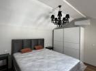 Neue moderne 49 m2 Maisonette in Tivat 200 m zum Meer im Zentrum von Tivat