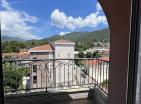Neue moderne 49 m2 Maisonette in Tivat 200 m zum Meer im Zentrum von Tivat