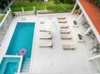 Atemberaubende 240 m2 große Villa mit Meerblick in Stoliv mit Pool und Strandzugang