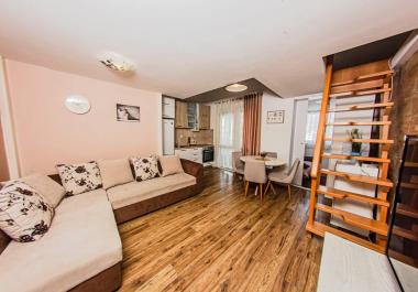 Stilvolle 50 m2 Maisonette-Wohnung in Bar in Zentrumsnähe mit Terrasse