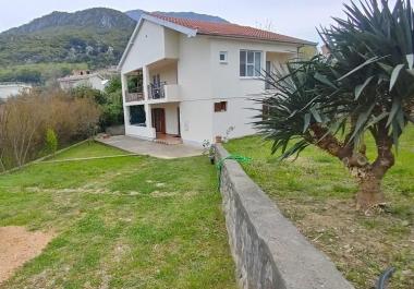Atemberaubender Meerblick 180 m2 Haus in Bar mit geräumigen Balkonen