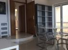 Panoramablick auf die Bucht 50 m2 Wohnung in Tivat mit riesiger Terrasse