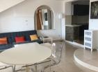 Panoramablick auf die Bucht 50 m2 Wohnung in Tivat mit riesiger Terrasse