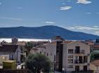 Luxuriöses 230 m2 großes Familienhaus in Tivat mit herrlichem Meer-und Bergblick
