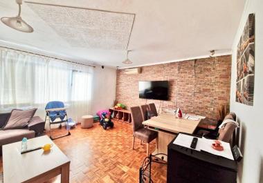 Haus in Tivat