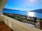 Geräumiges legalisiertes Haus in Herceg Novi mit drei Wohnungen in der Nähe der Altstadt