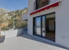 Atemberaubendes 183 m2 großes Haus in Kotor mit Terrasse und Blick auf die Bucht
