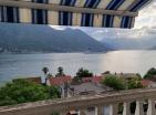 Perfektes 97 m2 großes Küsten-Duplex in Dobrota, Kotor mit 3 Schlafzimmern und Meerblick