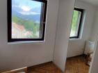 Perfektes 97 m2 großes Küsten-Duplex in Dobrota, Kotor mit 3 Schlafzimmern und Meerblick