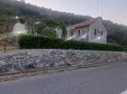 Jahrhundertealtes historisches Steinhaus von 90 m2 in Danilovgrad mit malerischer Aussicht
