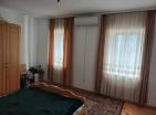 Jahrhundertealtes historisches Steinhaus von 90 m2 in Danilovgrad mit malerischer Aussicht