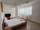 Luxuriöses Montenegro Hotel in Dobra Voda mit Meerblick, Pool und super Preis