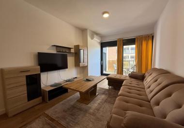 Stilvolle 64 m2 Wohnung in Bar, in Soho City Residenz in der Nähe von Meer