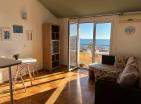 Gemütliche Wohnung mit Meerblick in Rafailovići, nur wenige Schritte vom Strand entfernt