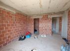 Investitionsmöglichkeit: fast fertig geräumiges 420 m2 Mini-Hotel in Bar