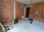Investitionsmöglichkeit: fast fertig geräumiges 420 m2 Mini-Hotel in Bar