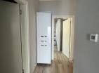 Neues luxuriöses 86 m2 großes Apartment am Meer mit 2 Schlafzimmern, herrlichem Blick und Pool