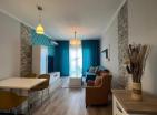 Neues luxuriöses 86 m2 großes Apartment am Meer mit 2 Schlafzimmern, herrlichem Blick und Pool