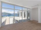 Neue Luxusvilla in Krašići, Tivat mit Panoramablick auf das Meer und Pool