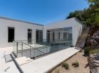 Neue Luxusvilla in Krašići, Tivat mit Panoramablick auf das Meer und Pool