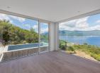 Neue Luxusvilla in Krašići, Tivat mit Panoramablick auf das Meer und Pool