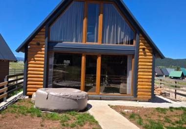 Rückzugsort in den Bergen 89 m2 Haus in Žabljak mit herrlichem Blick zu verkaufen