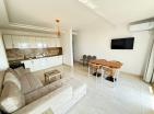 Gemütliche 51 m2 große Wohnung mit Meerblick und Pool in Utjeha