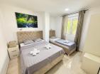 Gemütliche 51 m2 große Wohnung mit Meerblick und Pool in Utjeha